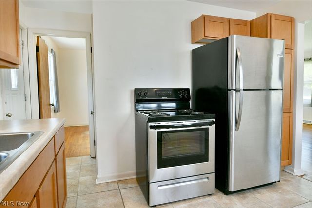 2231 Stewart Drive NW, Warren, OH 44485