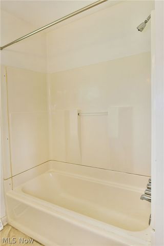 2231 Stewart Drive NW, Warren, OH 44485