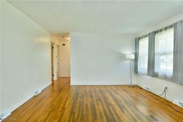 2231 Stewart Drive NW, Warren, OH 44485