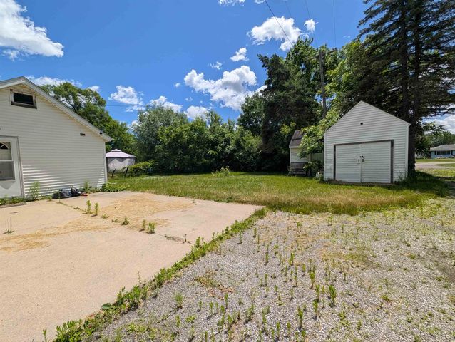 2286 California Avenue, Saginaw, MI 48601