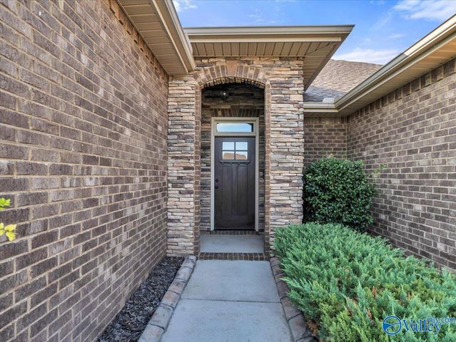 16979 Fieldway Circle, Harvest, AL 35749