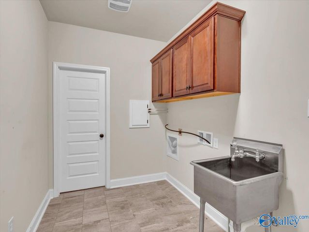 16979 Fieldway Circle, Harvest, AL 35749