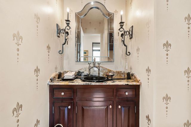 354 Piney Point Road, Houston, TX 77024