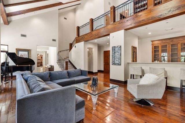 354 Piney Point Road, Houston, TX 77024