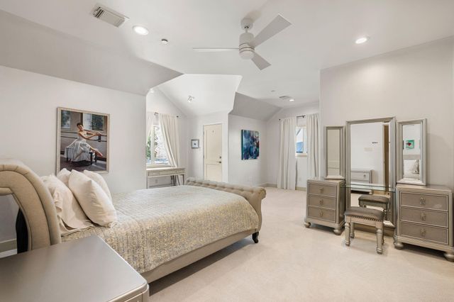 354 Piney Point Road, Houston, TX 77024