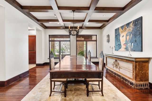 354 Piney Point Road, Houston, TX 77024