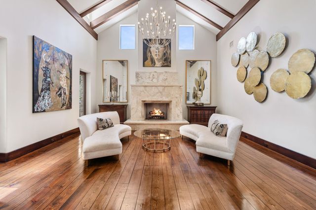 354 Piney Point Road, Houston, TX 77024