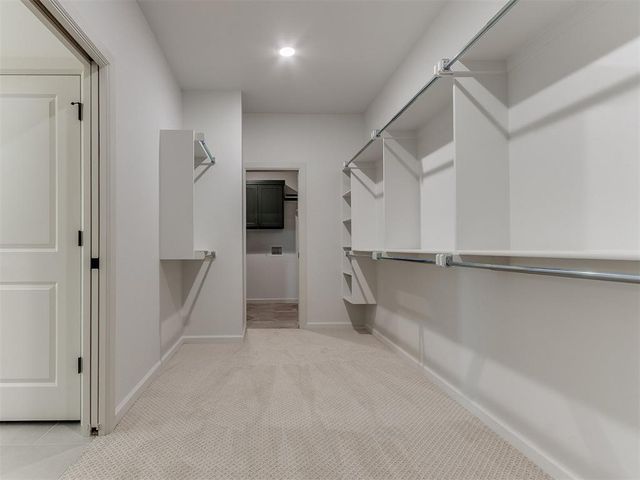 9100 Avington Way, Guthrie, OK 73044
