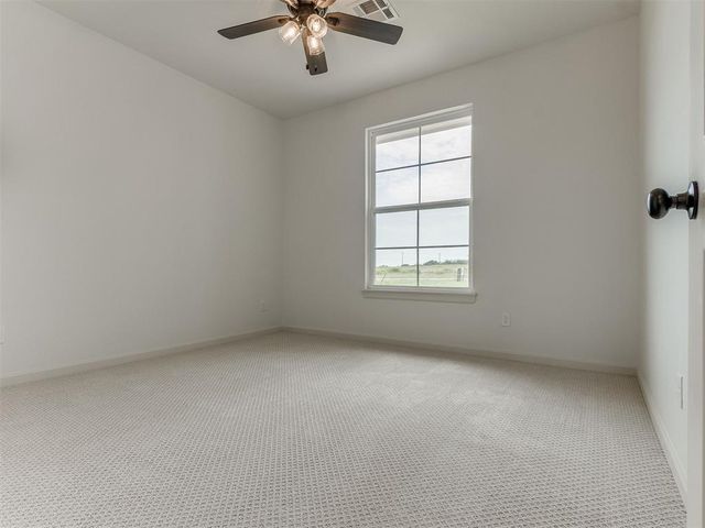 9100 Avington Way, Guthrie, OK 73044