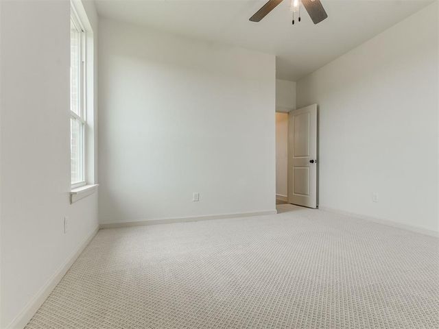 9100 Avington Way, Guthrie, OK 73044