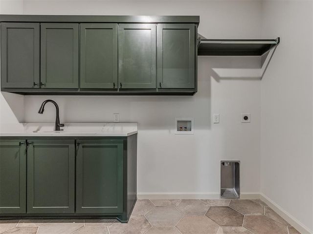 9100 Avington Way, Guthrie, OK 73044
