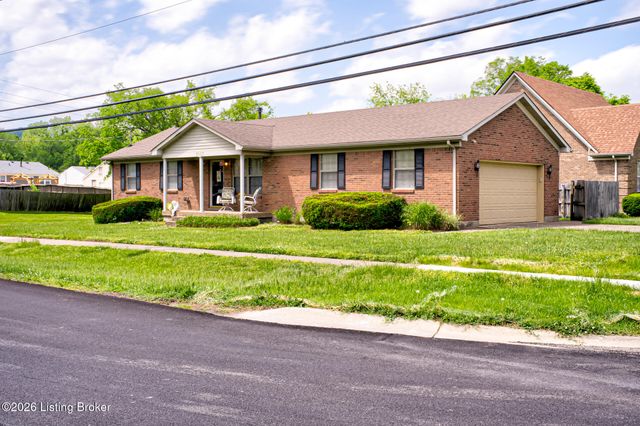 3807 Hillcross Dr, Louisville, KY 40229