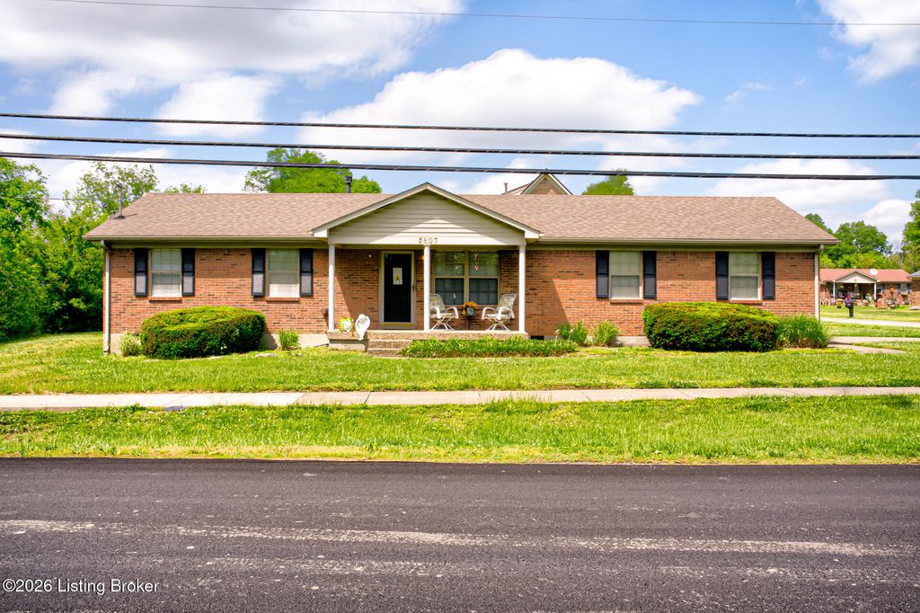3807 Hillcross Dr, Louisville, KY 40229
