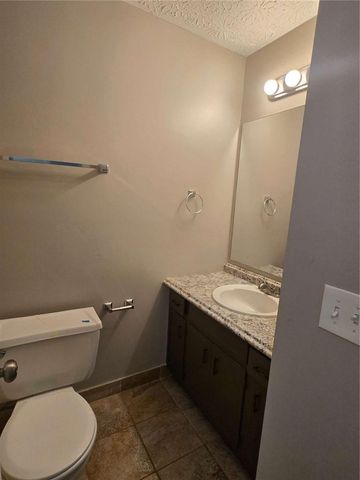 125 E Country Woods Drive E, Covington, GA 30016