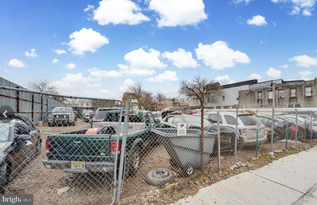 310-312 KAIGHN AVE, Camden, NJ 08103