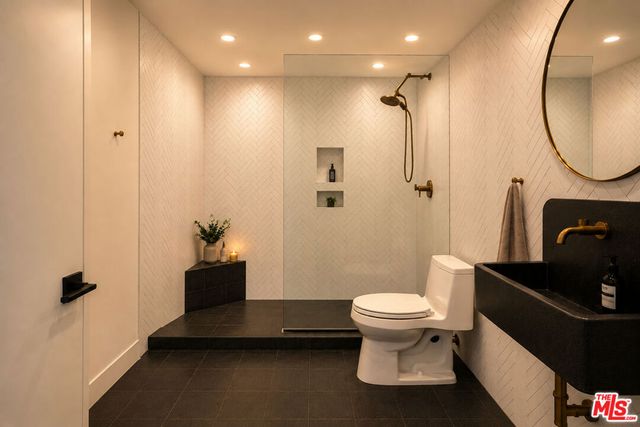 8787 Shoreham Drive 707, West Hollywood, CA 90069