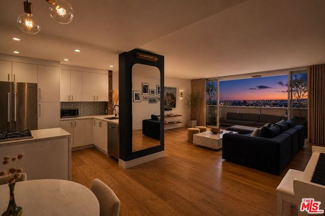8787 Shoreham Drive 707, West Hollywood, CA 90069