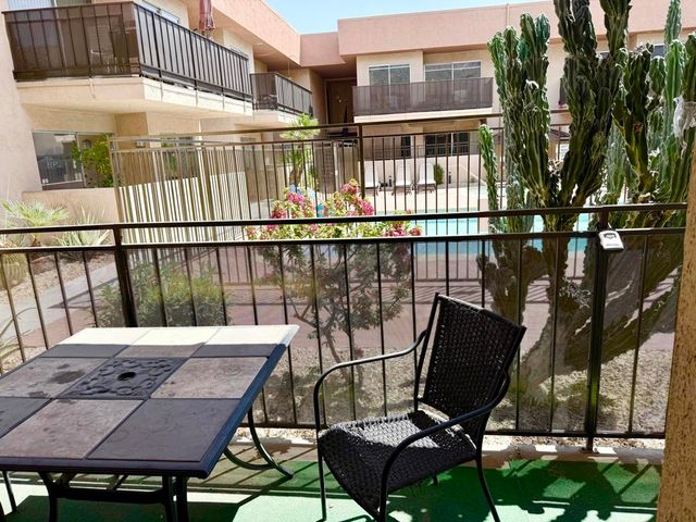 400 N Sunrise Way 104, Palm Springs, CA 92262