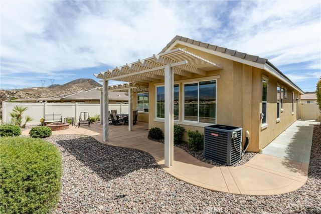 1626 Stellar Peak, Beaumont, CA 92223