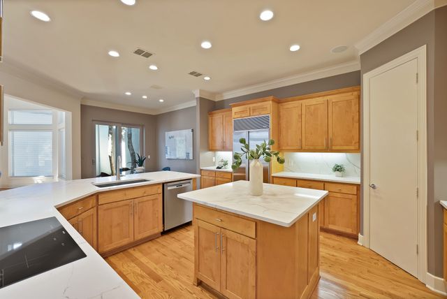 4010 Rawlins Street, Dallas, TX 75219