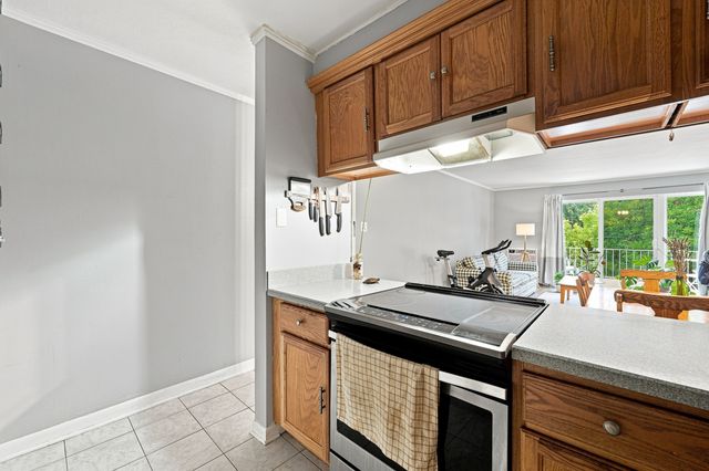 5115 Blodgett Avenue 213, Downers Grove, IL 60515