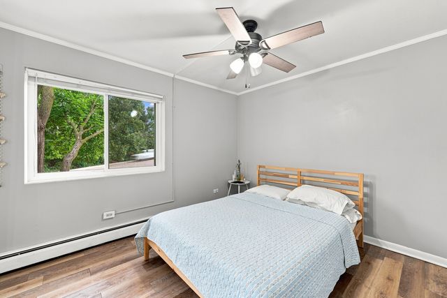 5115 Blodgett Avenue 213, Downers Grove, IL 60515