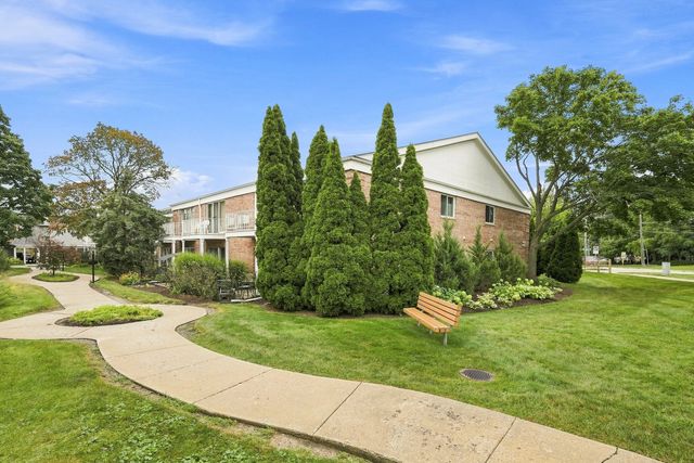 5115 Blodgett Avenue 213, Downers Grove, IL 60515