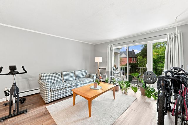 5115 Blodgett Avenue 213, Downers Grove, IL 60515
