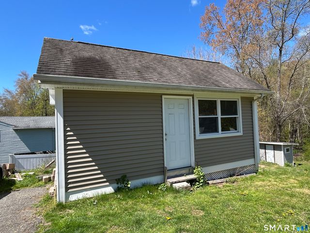 205 West Road, Beacon Falls, CT 06403