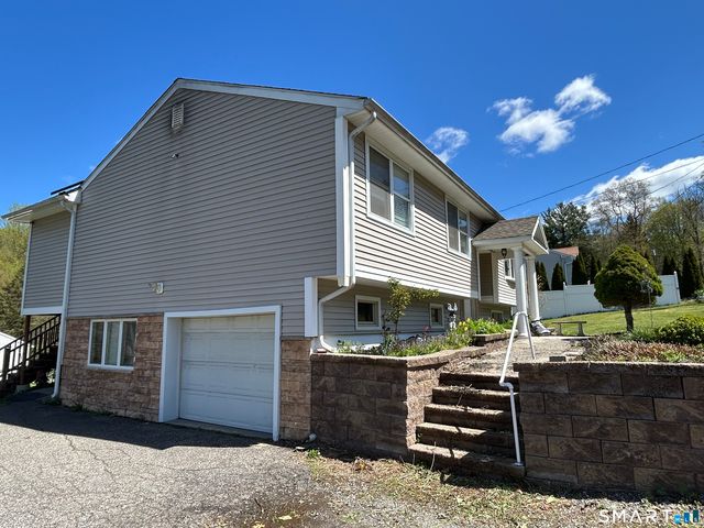 205 West Road, Beacon Falls, CT 06403