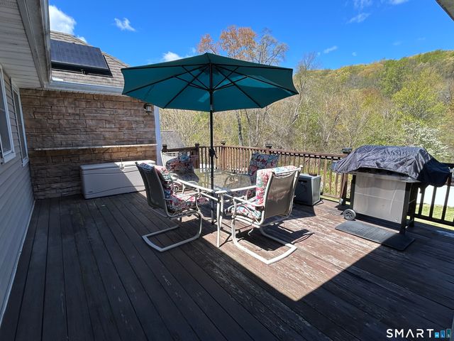 205 West Road, Beacon Falls, CT 06403