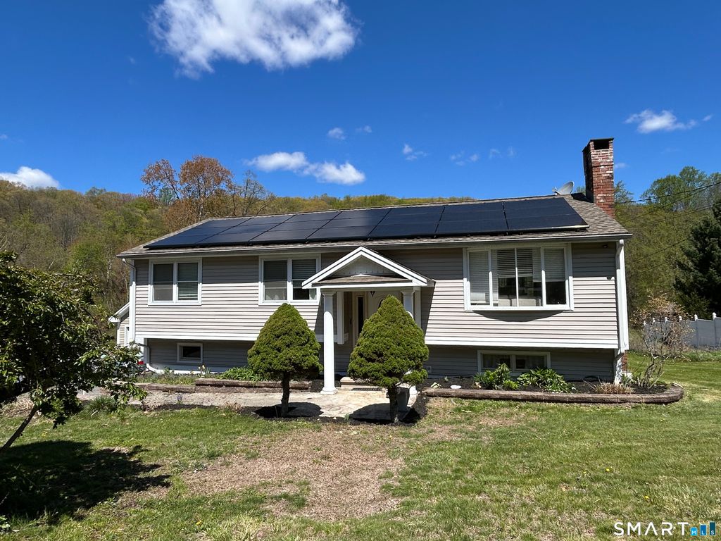 205 West Road, Beacon Falls, CT 06403