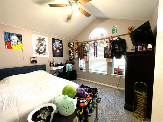 2011 Cottonwood Dr, Portland, TX 78374