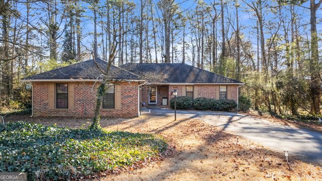 5975 Great Oaks Drive, Lithonia, GA 30058