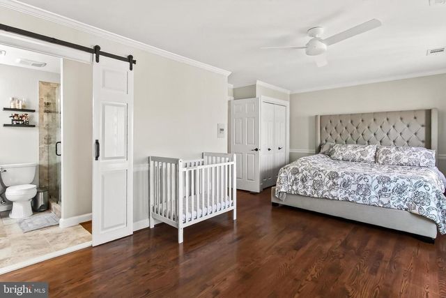 7994 HIDDEN BRIDGE DR, Springfield, VA 22153