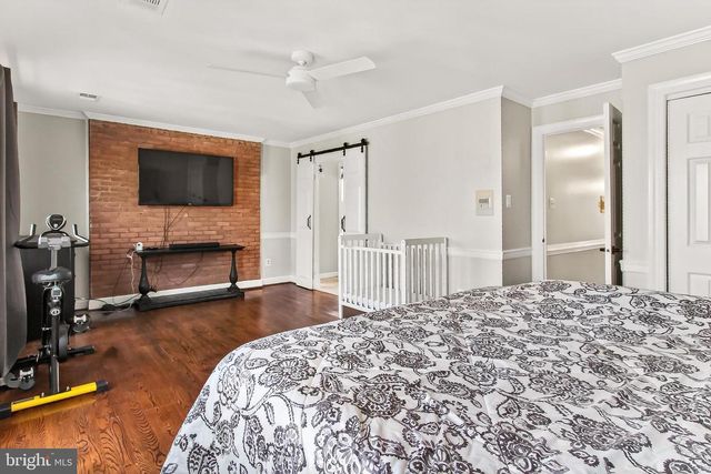 7994 HIDDEN BRIDGE DR, Springfield, VA 22153