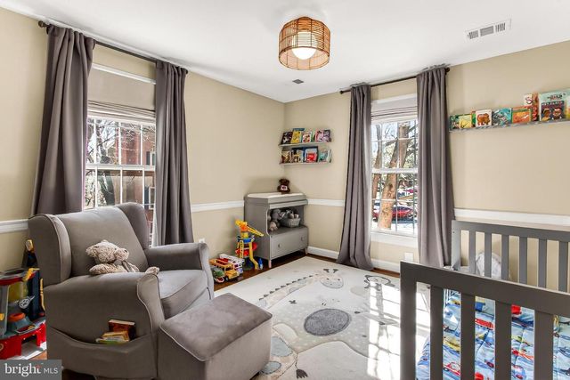 7994 HIDDEN BRIDGE DR, Springfield, VA 22153