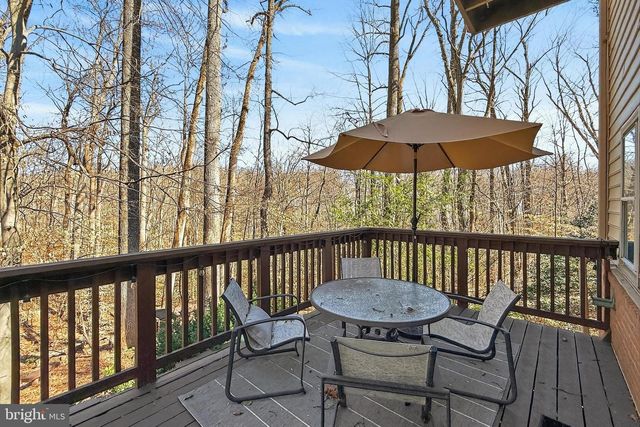 7994 HIDDEN BRIDGE DR, Springfield, VA 22153