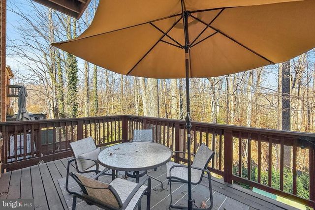 7994 HIDDEN BRIDGE DR, Springfield, VA 22153