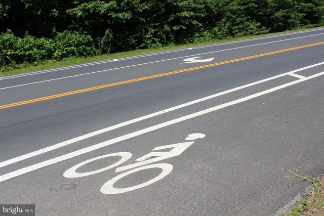 7994 HIDDEN BRIDGE DR, Springfield, VA 22153