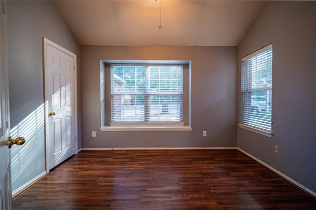 32102 Annice Lane, Pinehurst, TX 77362