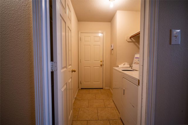 32102 Annice Lane, Pinehurst, TX 77362