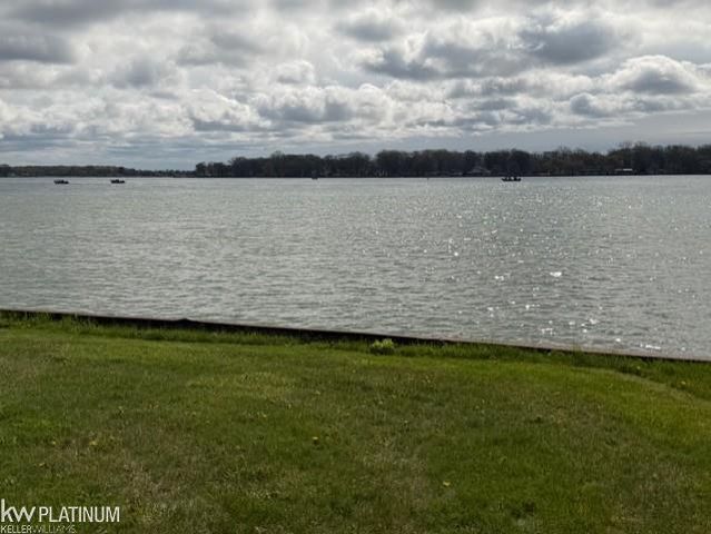 1891 S Parker Street, Marine City, MI 48039