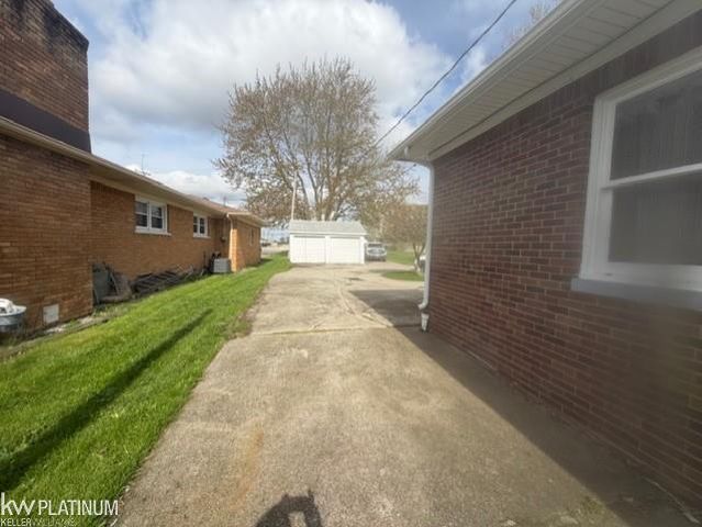 1891 S Parker Street, Marine City, MI 48039
