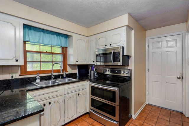 4855 East Cimarron Lane, Springfield, MO 65803