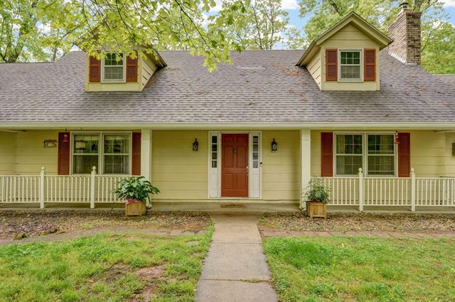 4855 East Cimarron Lane, Springfield, MO 65803