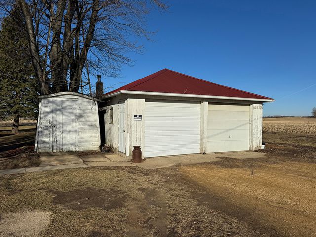 24231 Wysox Road, Milledgeville, IL 61051