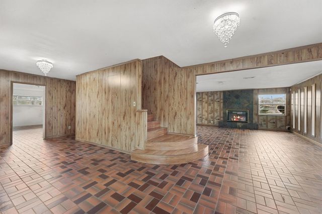 850 County Road 2145, Cleveland, TX 77327