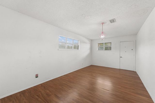 850 County Road 2145, Cleveland, TX 77327