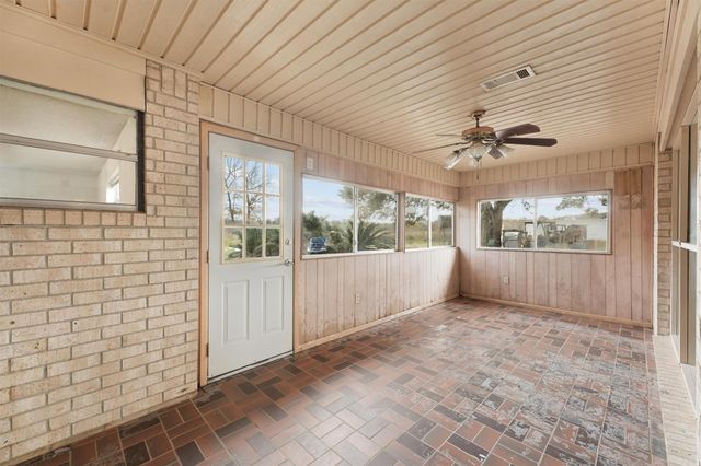 850 County Road 2145, Cleveland, TX 77327